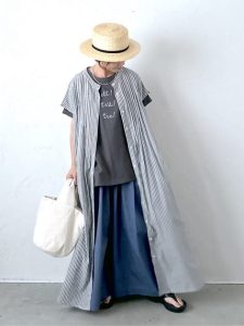 50代 夏の羽織り｜涼しげでこなれる「透け感シャツ・ジャケット・ベスト・シャツワンピ」