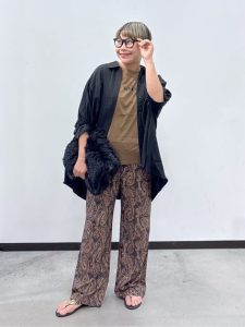 着痩せして見える!40代ぽっちゃり女性の体型カバー夏コーデ