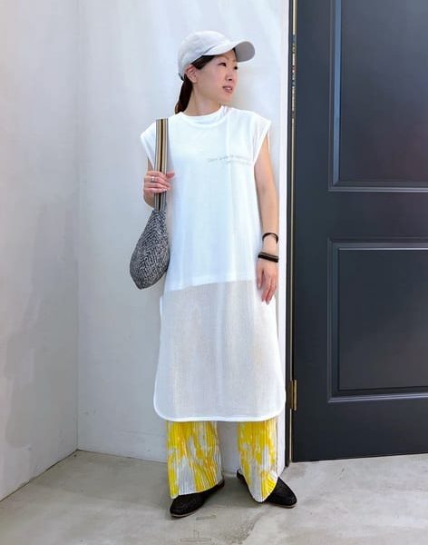 暑い季節を涼しく見せる白い服！スッキリ、こなれ感あるコーデの作り方