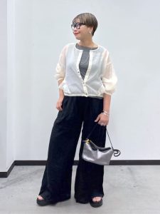 着痩せして見える!40代ぽっちゃり女性の体型カバー夏コーデ