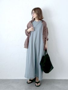 8月〜9月の季節の変わり目コーデ15選｜朝晩の温度差＆台風シーズンもおしゃれに乗り切る！