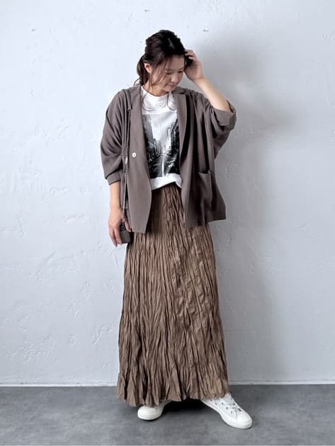 大人可愛い&上品に!秋スカートで楽しむ大人女子コーデ15選【40代・50代向け】