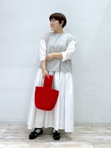 大人可愛い&上品に!秋スカートで楽しむ大人女子コーデ15選【40代・50代向け】