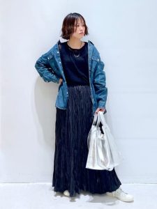 40代・50代におすすめ!秋のデニムコーデで叶える大人カジュアル&体型カバー