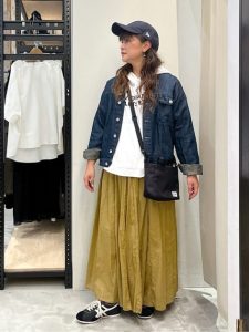 大人可愛い&上品に!秋スカートで楽しむ大人女子コーデ15選【40代・50代向け】