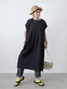 暑い日、何着る?40代スタッフが提案する“涼しいのに体型カバーできる”夏の細見えコーデ