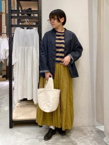 秋色を上品に楽しむ!40代・50代女性に似合う大人のトレンドコーデ15選