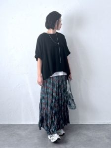 大人可愛い&上品に!秋スカートで楽しむ大人女子コーデ15選【40代・50代向け】