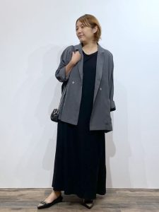 秋色を上品に楽しむ!40代・50代女性に似合う大人のトレンドコーデ15選