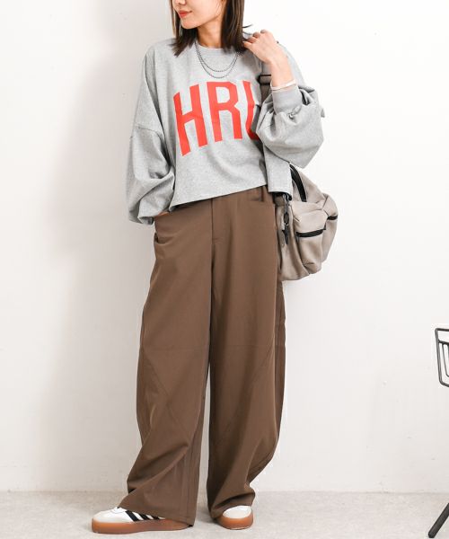 今年のゆるっとパンツはどうコーディネートする？カジュアルか綺麗目かの選択