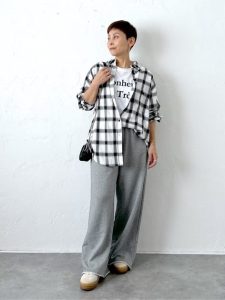 40代・50代女性必見!秋パンツスタイル特集|細見え&体型カバーが叶う大人コーデ15選