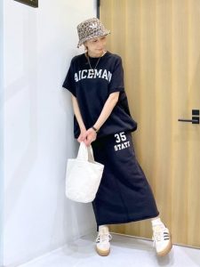 alt="40代・50代女性に似合うカジュアルコーデ|大人カジュアルを格上げする秋の着こなし術"