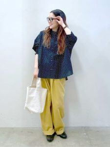 40代・50代女性必見!秋のおしゃれを格上げする最新コーデ|アウター・ニット・柄・パンツ・小物