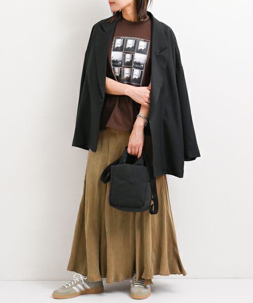 ブラックカラーを味方にする秋コーデ！重たくならずに軽やかに見せるコツ