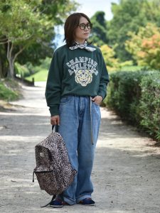 alt="40代50代女性必見!最新スタイルブックから学ぶ秋の着こなし術|大人のこなれ感をつくる"