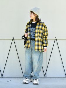 alt="40代50代女性必見!最新スタイルブックから学ぶ秋の着こなし術|大人のこなれ感をつくる"