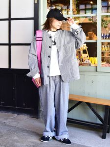 alt=“【続】40代50代女性必見！最新スタイルブックから学ぶ秋の着こなし術｜大人のこなれ感をつくる"