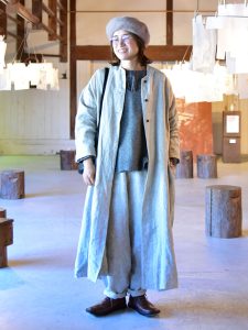 alt=“【続】40代50代女性必見！最新スタイルブックから学ぶ秋の着こなし術｜大人のこなれ感をつくる"