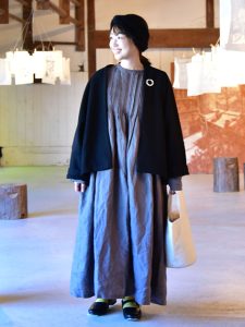 alt=“【続】40代50代女性必見！最新スタイルブックから学ぶ秋の着こなし術｜大人のこなれ感をつくる"