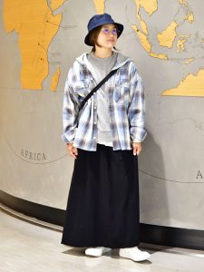 alt="40代50代女性必見!最新スタイルブックから学ぶ秋の着こなし術|大人のこなれ感をつくる"