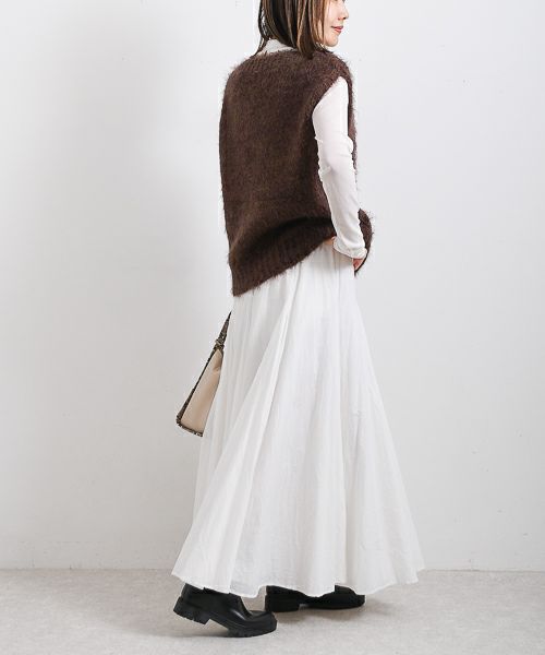 秋冬ファッションを楽しむためのカラーコーデ術！カラー次第で大人っぽく品よくなる。