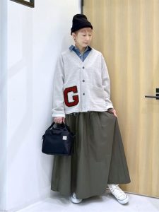 alt=“ハグハグスタッフスナップ!人気コーデトップ10|秋から冬に着たい40代おすすめファッション"