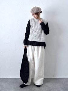 alt=“ハグハグスタッフスナップ!人気コーデトップ10|秋から冬に着たい40代おすすめファッション"