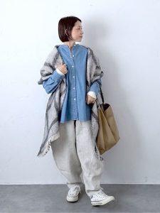 alt=“【気温16℃〜20℃】何着る?人気スタッフコーデ特集|40代・50代の大人カジュアル"