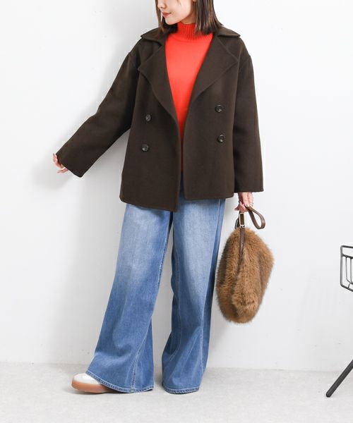 カジュアルなのにこなれて見せる！抜け感とカラー使いがポイントの大人のコーデ術