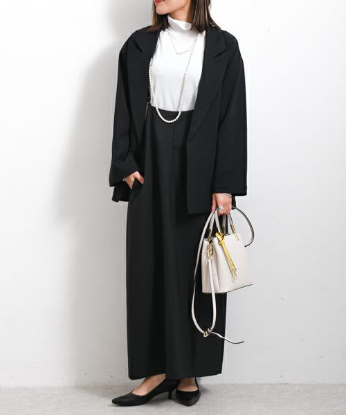 引き締めカラーのブラックを上手に使う！スタイルアップさせて見せるコツ