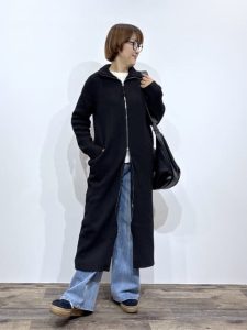 alt=“【40代必見】冬の着痩せコーデ術|体型カバーできる大人スタイル7選"