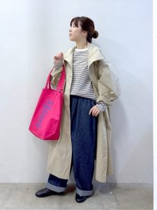 alt=“40代レイヤードコーデ5選|春の重ね着で叶える大人カジュアルスタイル"