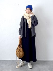 alt=“【2025年冬】HugHugスタッフの最新コーデ5選|40代・50代の今すぐ真似したい大人カジュアル"