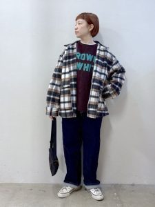 alt=“【春の先取りコーデ】寒さ対策もOK!40代・50代の大人カジュアル5スタイル"