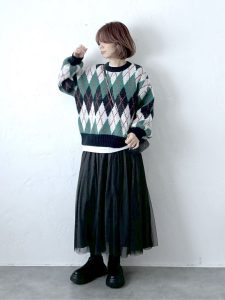 alt=“【40代・50代必見】同窓会の服装はこれ!カジュアルで上品な冬のお出かけコーデ5選"