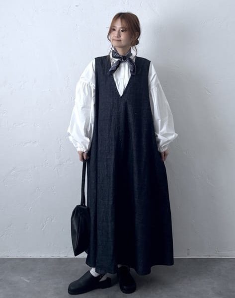 春コーデは小物で格上げ！40代大人女性のカラー使い5スタイル