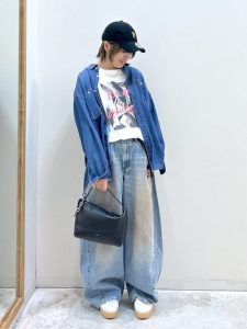 alt=“40代のGジャンコーデ5選｜大人女性が今すぐ真似したい春の着こなし術"