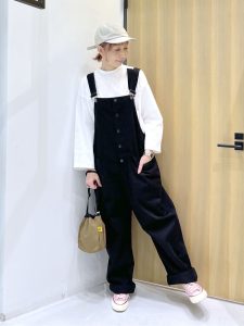 alt=“【40代】GWお出かけコーデ5選｜動ける大人カジュアルスタイル"