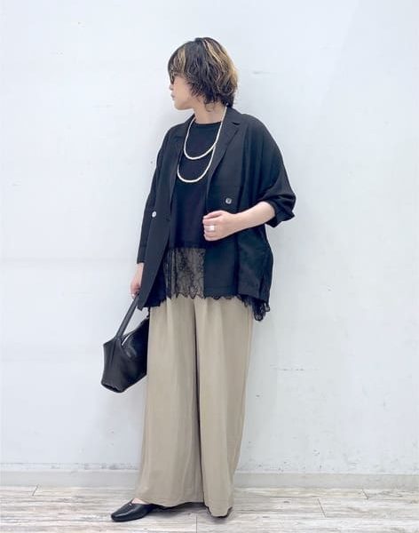 【40代】夏の同窓会コーデ5選｜黒×ブラウンで作る体型カバー大人スタイル